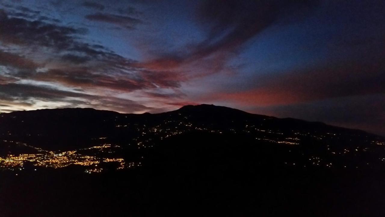 Pochotel Turrialba Buitenkant foto
